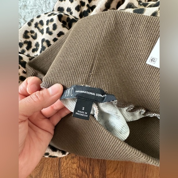 INC International Concepts Brown Track Pants with Leopard Print - Picture 9 of 9